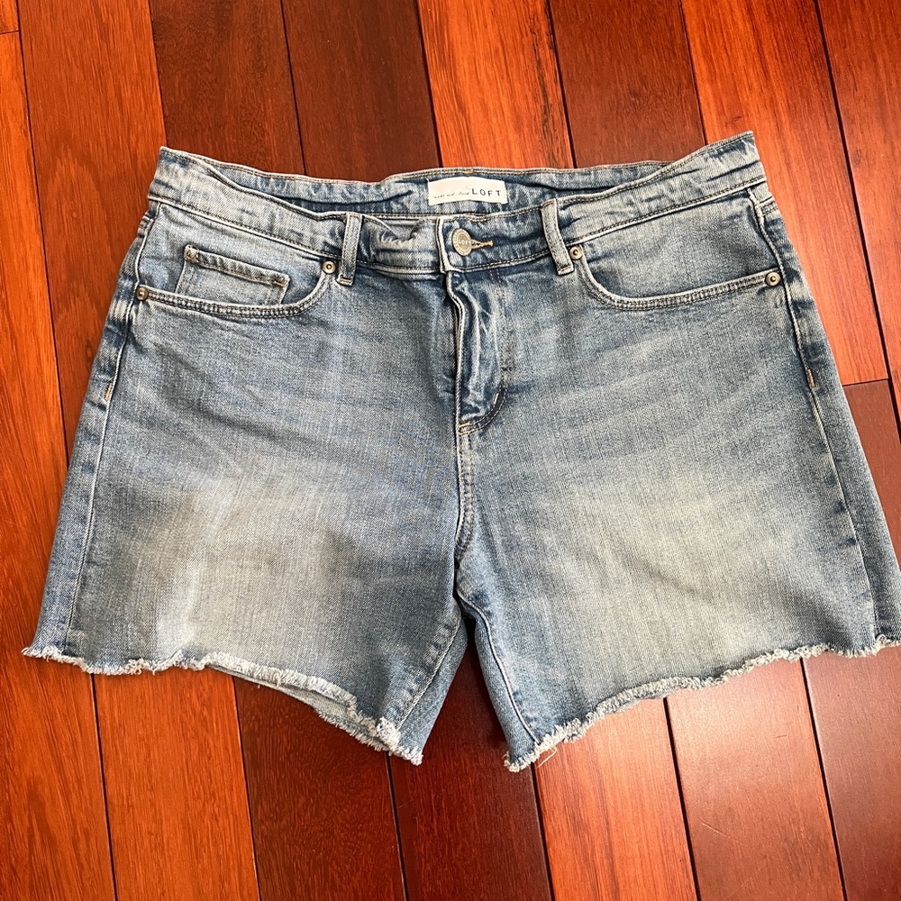 Loft Denim Cutoff Shorts size 29 waist (8)